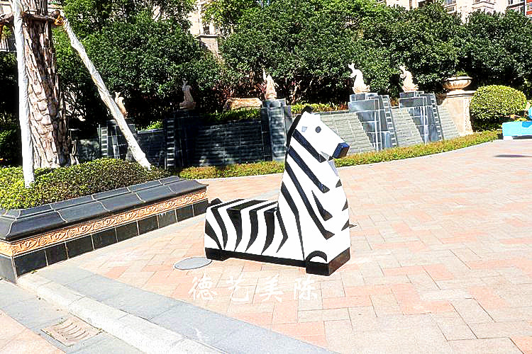 商場(chǎng)卡通美陳